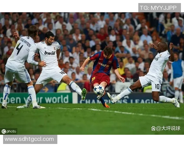 巴萨与皇马激战在即10月24日巅峰对决谁能笑到最后